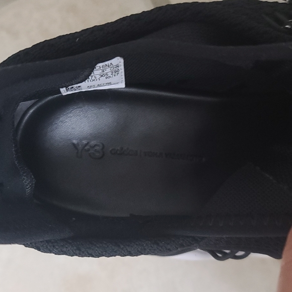Y-3 shoes - Picture 4 of 5